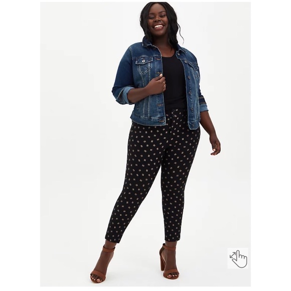 NEW Torrid 24 Black Diamond Ponte Ankle Skinny Pant - Picture 4 of 9